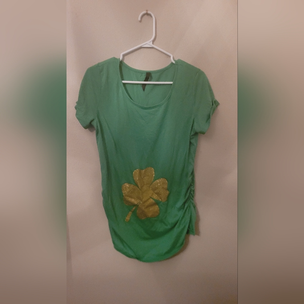 St. Patrick's Day maternity tee shirt green - gold clover Irish gold